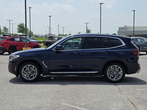 Used 2023 BMW X3 xDrive30i w/ Premium Package AWD/4WD image 3
