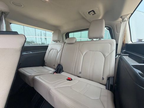 Used 2024 Ford Expedition Max Limited RWD image 25