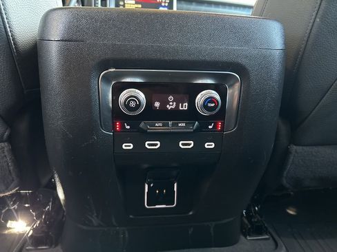 Used 2024 GMC Yukon XL Denali w/ Max Trailering Package RWD image 15