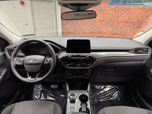 Certified 2023 Ford Escape Active AWD/4WD image 12