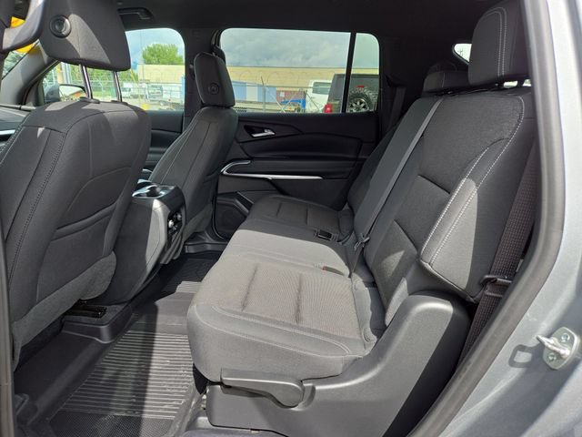 Used 2024 Chevrolet Traverse LT w/ Trailering Package AWD/4WD image 28
