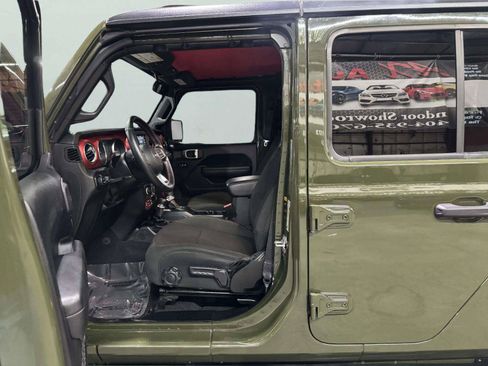 Used 2021 Jeep Gladiator Rubicon w/ Trailer Tow Package AWD/4WD image 22