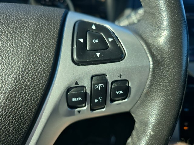 Used 2013 Ford Explorer XLT AWD/4WD image 28