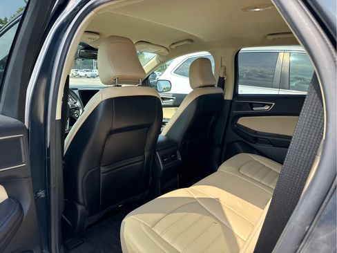 Used 2022 Ford Edge SEL w/ Convenience Package AWD/4WD image 5