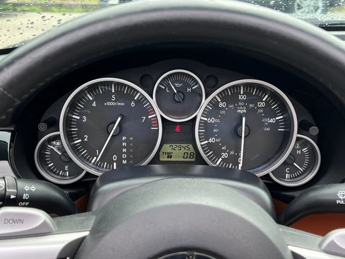Used 2007 MAZDA MX-5 Miata Grand Touring RWD image 13