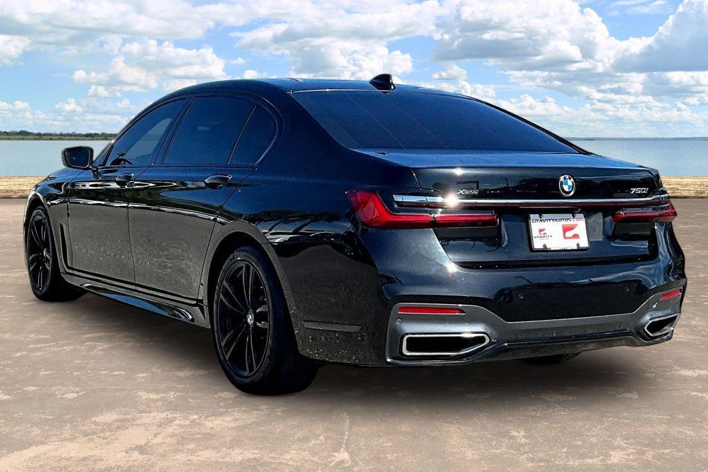 Used 2021 BMW 750i xDrive w/ Executive Package AWD/4WD image 6