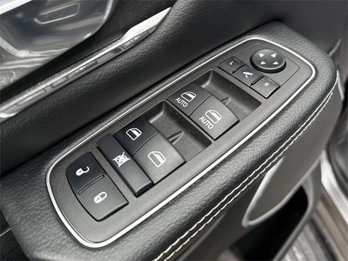 Used 2022 RAM 1500 Laramie image 13