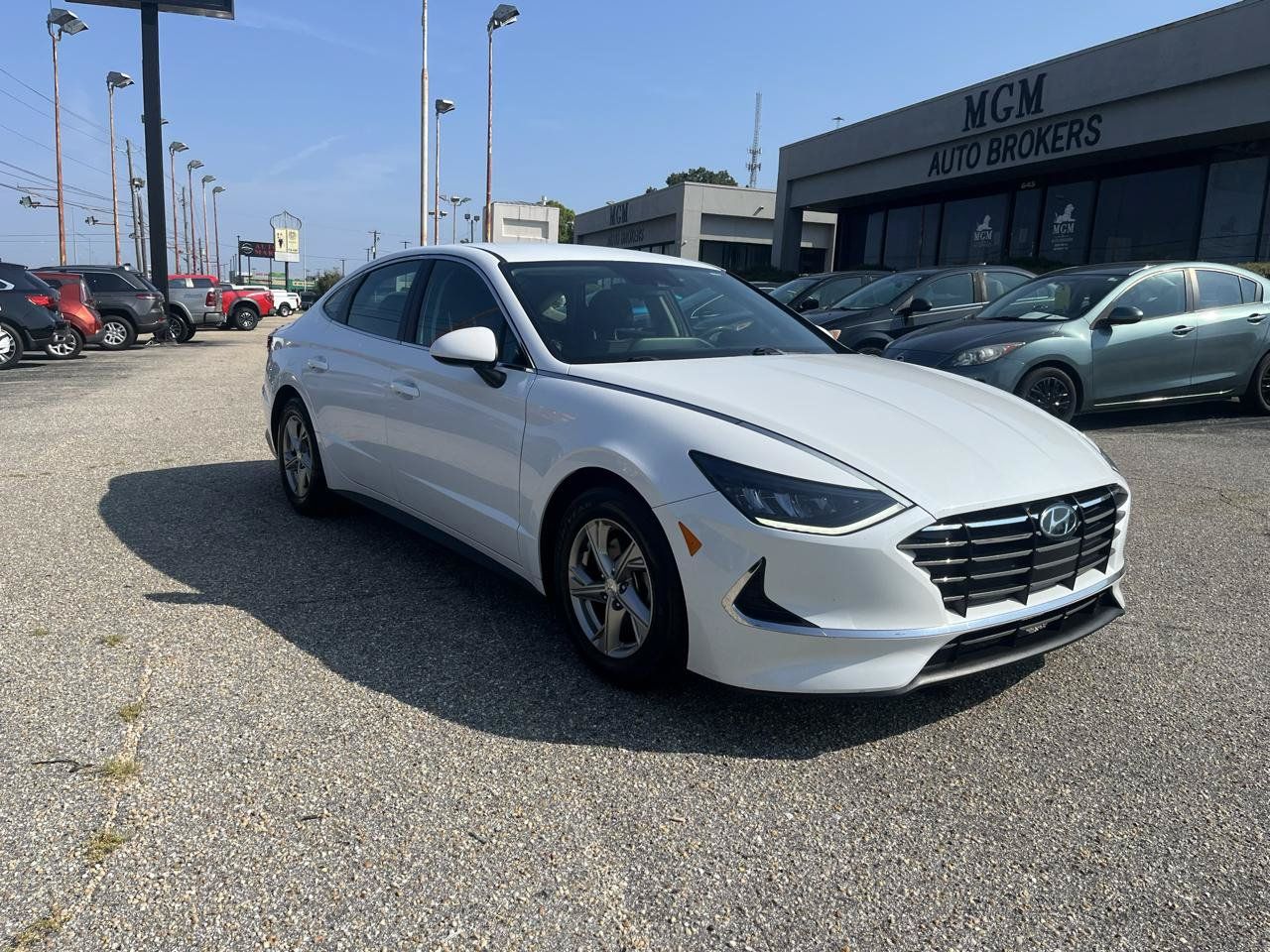 Used 2021 Hyundai Sonata SE FWD image 3