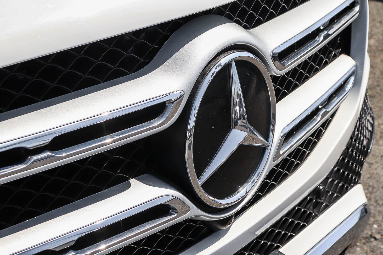 Used 2020 Mercedes-Benz GLE 350 image 6