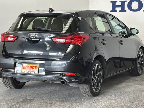 Used 2018 Toyota Corolla iM w/ All-Weather Mat Package FWD image 3