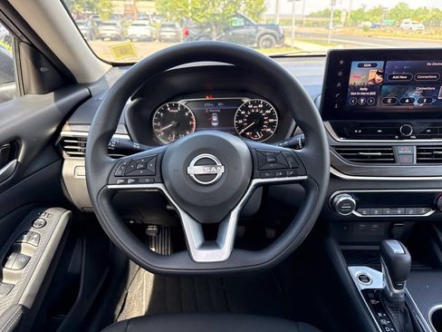 Certified 2025 Nissan Altima 2.5 SV w/ SV Special Edition Package FWD image 13