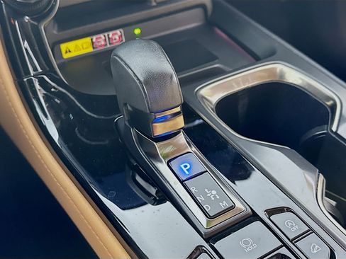 Used 2022 Lexus NX 350 AWD image 19