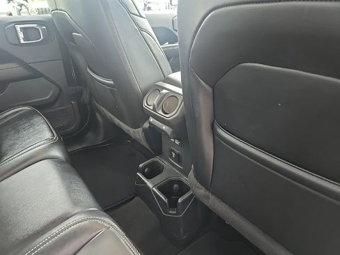 Used 2021 Jeep Gladiator Overland w/ Popular Equipment Package image 89