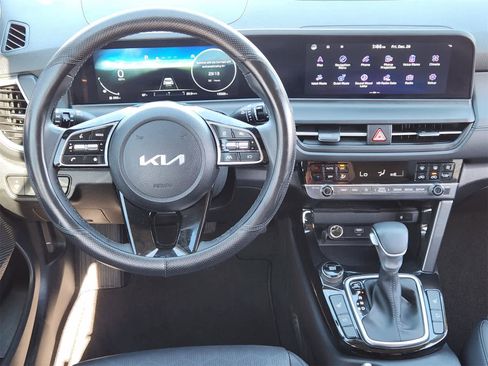 Certified 2024 Kia Seltos EX image 24