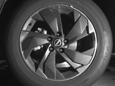 Used 2025 Nissan Rogue SV FWD image 12