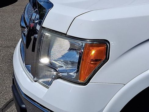 Used 2012 Ford F150 Lariat w/ Lariat Chrome Pkg image 28