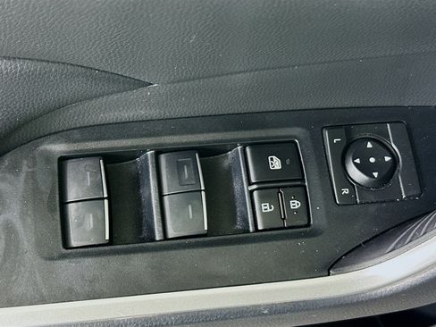 Used 2024 Toyota RAV4 XLE AWD/4WD image 14