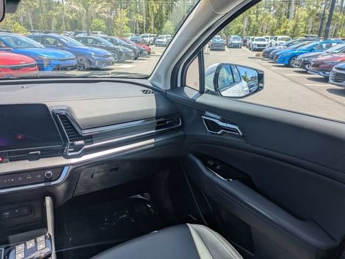 Used 2025 Kia Sportage SX FWD image 19