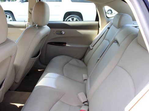 Used 2007 Buick LaCrosse CXL FWD image 17