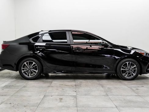 Used 2022 Kia Forte GT-Line w/ GT-Line Technology Package image 10