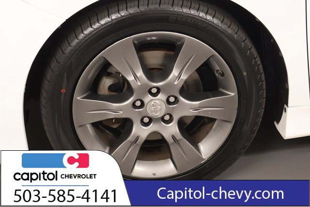 Used 2016 Toyota Sienna SE FWD image 8