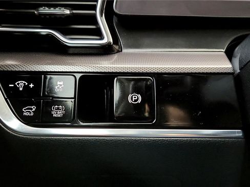 Used 2023 Kia Sportage SX Prestige image 34