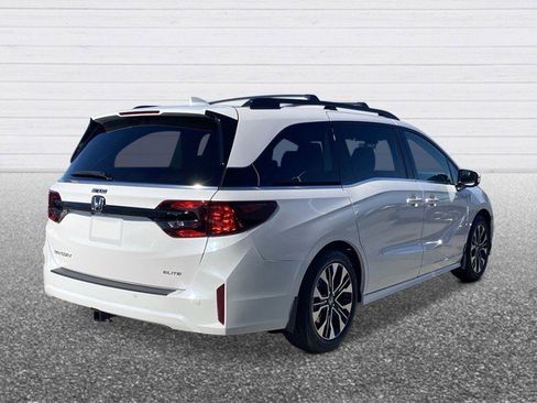 New 2026 Honda Odyssey Elite image 4