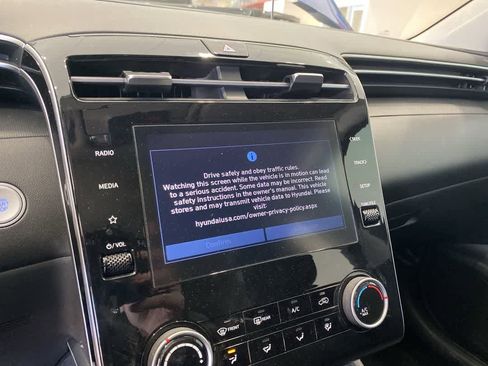 Used 2023 Hyundai Tucson SEL image 16