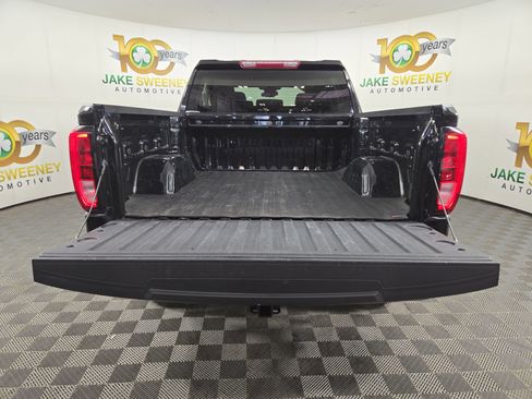Certified 2024 GMC Sierra 1500 Pro w/ Graphite Edition AWD/4WD image 31