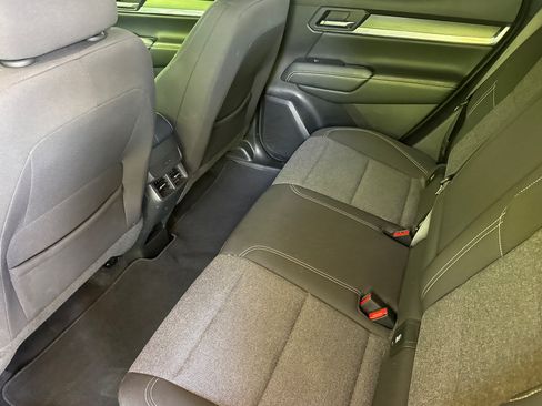 Used 2025 GMC Terrain Elevation AWD/4WD image 15