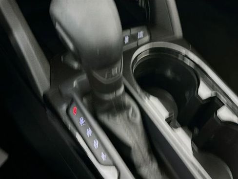 Certified 2022 Chevrolet TrailBlazer LT w/ Convenience Package image 17