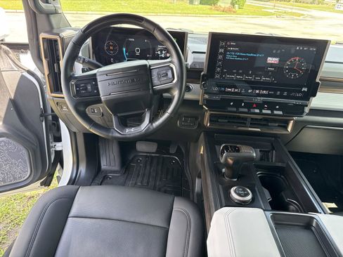 Used 2024 GMC Hummer EV 2X AWD/4WD image 16