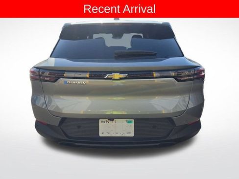 Used 2026 Chevrolet Equinox EV LT FWD image 5