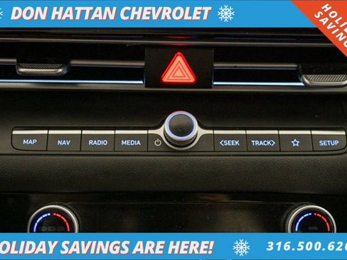 Used 2024 Hyundai Elantra SEL image 10