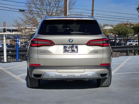 Used 2019 BMW X5 xDrive40i w/ Premium Package image 8