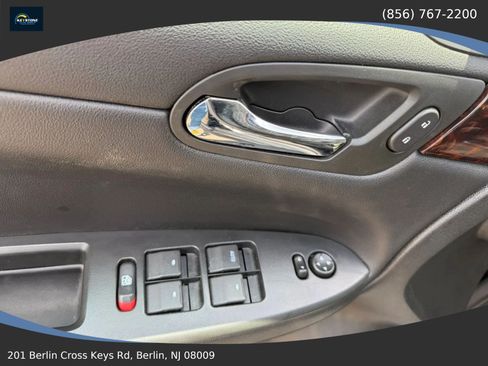 Used 2012 Chevrolet Impala LTZ FWD image 10