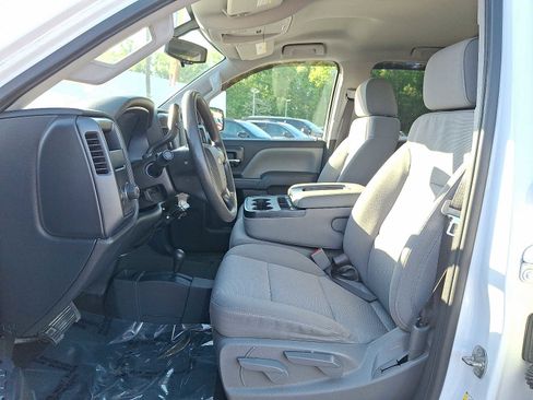 Used 2018 Chevrolet Silverado 1500 Custom w/ Custom Value Package AWD/4WD image 14