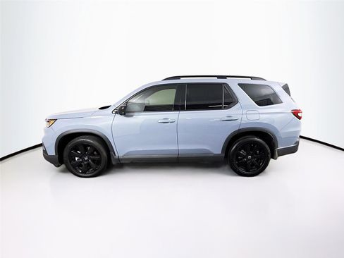 Used 2025 Honda Pilot Black Edition image 5