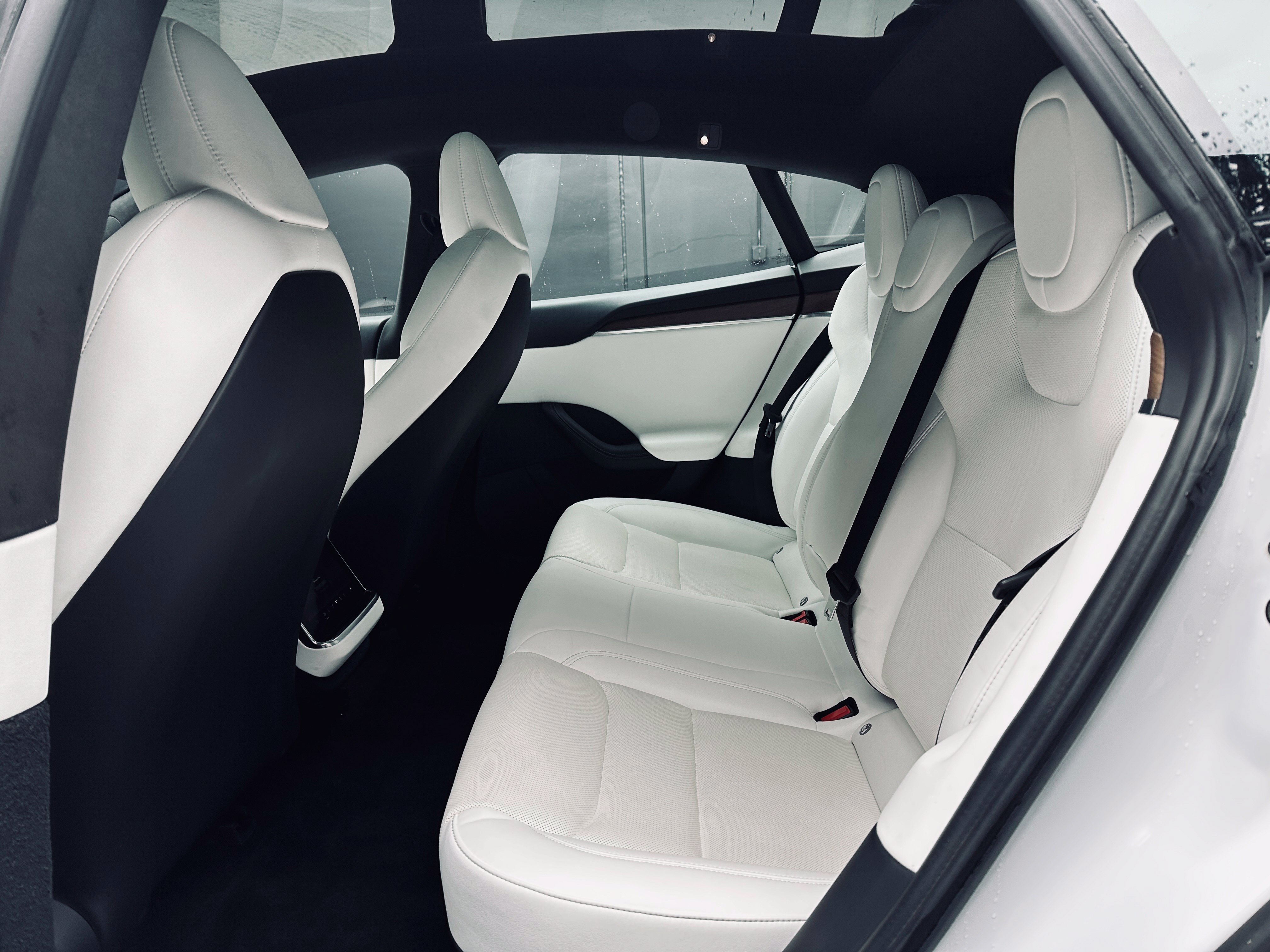 Used 2022 Tesla Model S AWD/4WD image 18