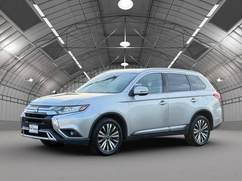 Used 2019 Mitsubishi Outlander SEL AWD/4WD image 3