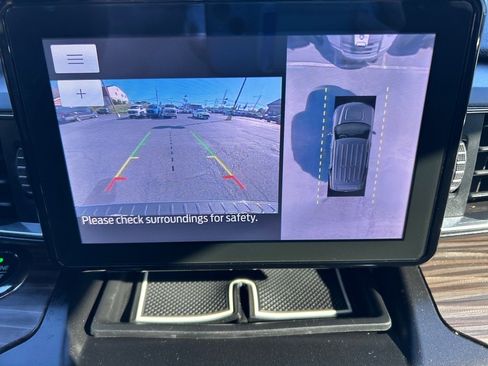 Used 2020 Ford Explorer Limited image 32