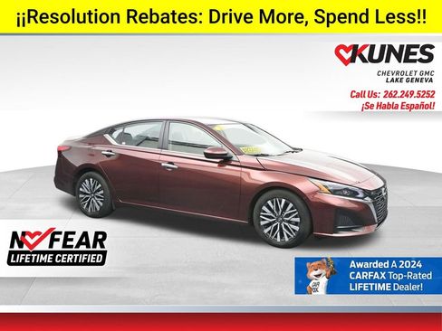 Used 2023 Nissan Altima 2.5 SV image 1