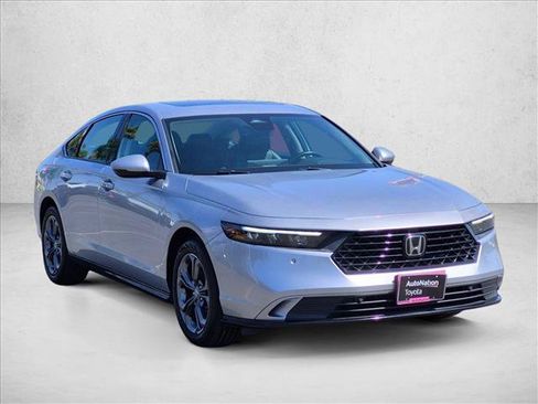 Used 2024 Honda Accord EX-L image 3