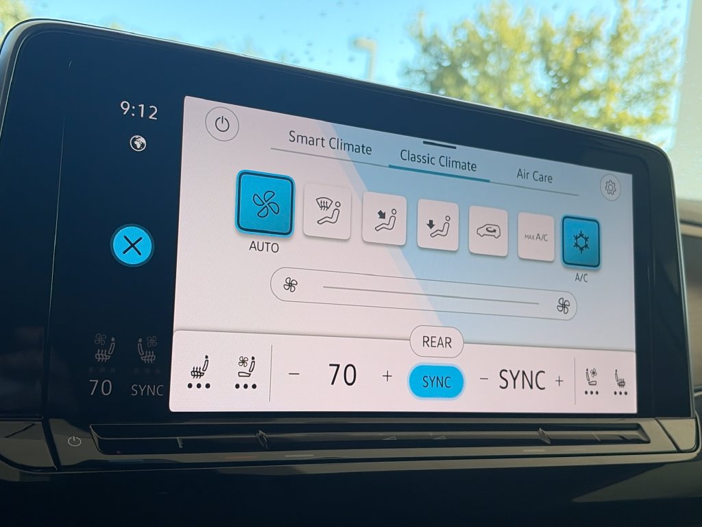 Certified 2024 Volkswagen Atlas SE FWD image 24