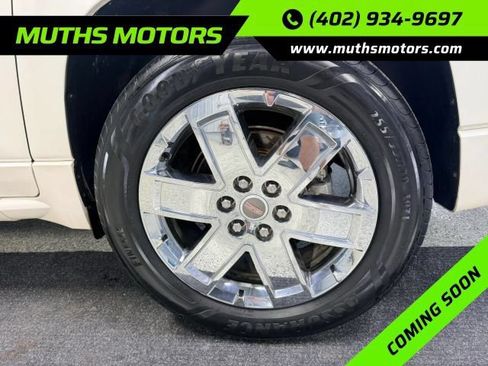 Used 2013 GMC Acadia Denali FWD image 16