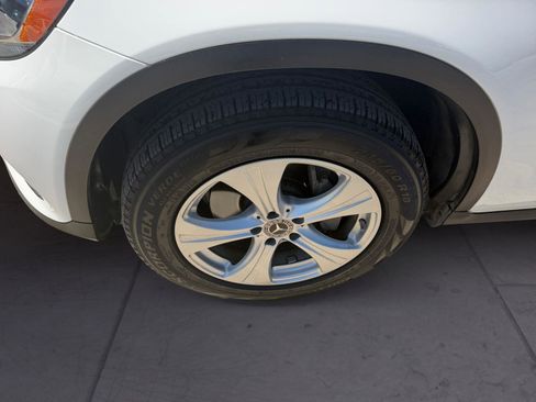 Used 2018 Mercedes-Benz GLC 300 image 14