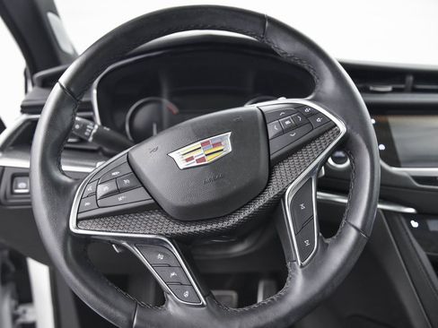 Used 2023 Cadillac XT5 Sportv image 17