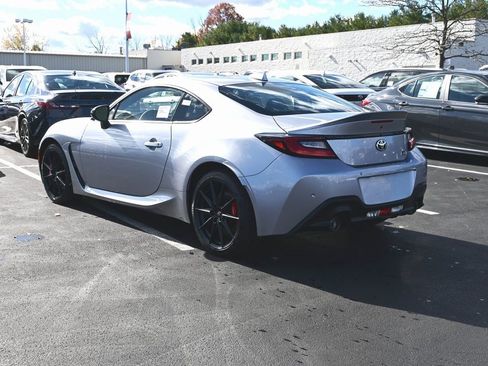 New 2025 Toyota GR86 Premium image 5