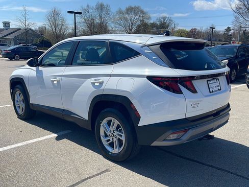Used 2025 Hyundai Tucson SE AWD/4WD image 7