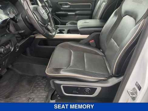 Used 2021 RAM 1500 Laramie AWD/4WD image 17